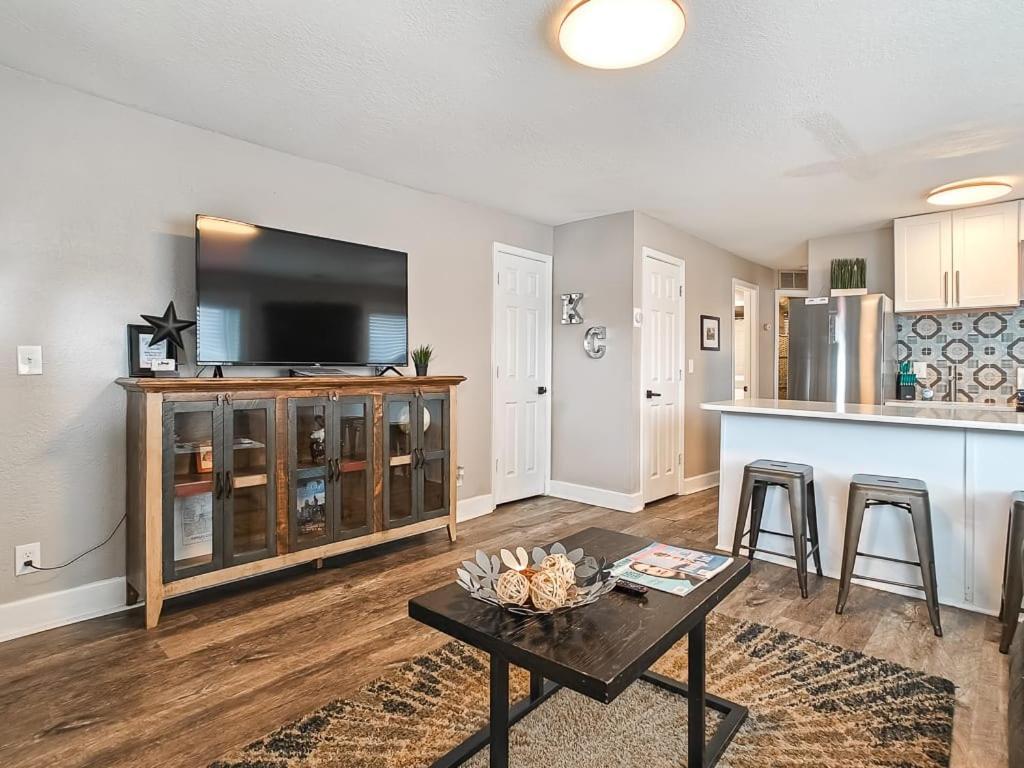 Willa Heart Of Westport 1Br Kansas City Zewnętrze zdjęcie