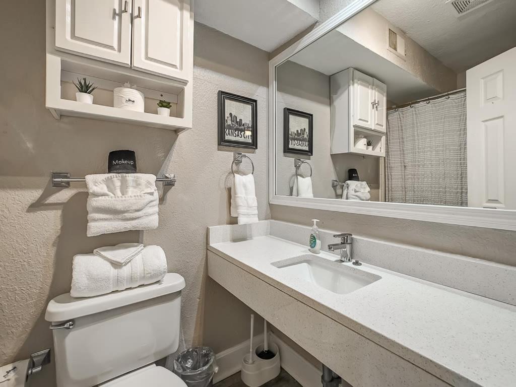 Willa Heart Of Westport 1Br Kansas City Zewnętrze zdjęcie