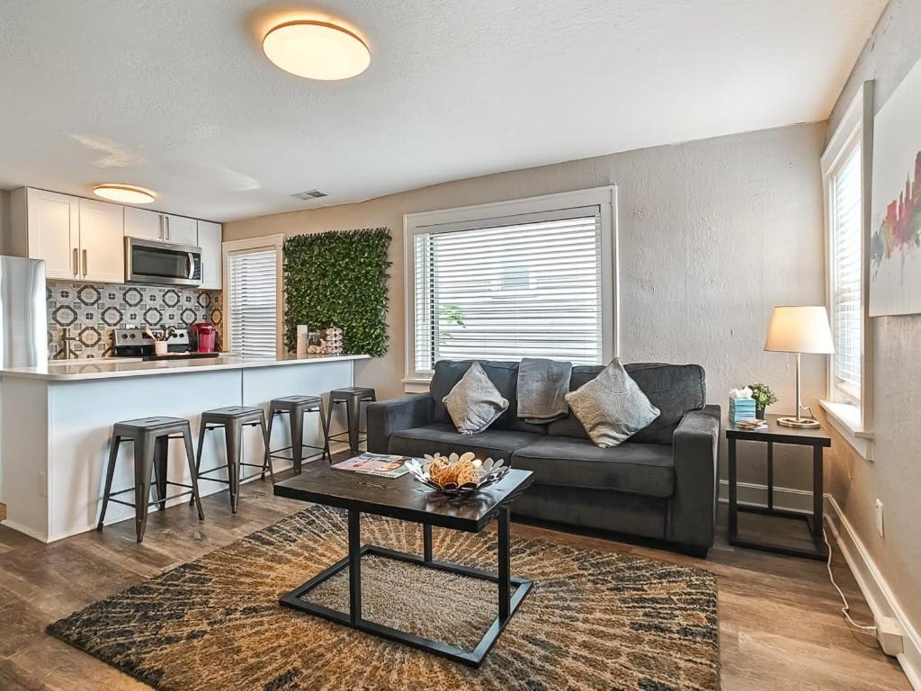 Willa Heart Of Westport 1Br Kansas City Zewnętrze zdjęcie