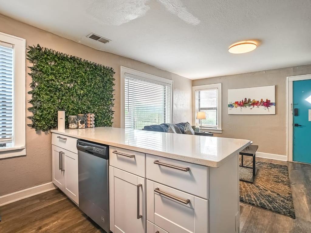 Willa Heart Of Westport 1Br Kansas City Zewnętrze zdjęcie